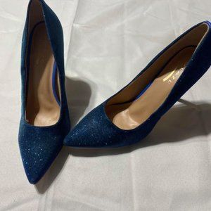 Beautiful Metallic Blue Pump!  New!  Size 10